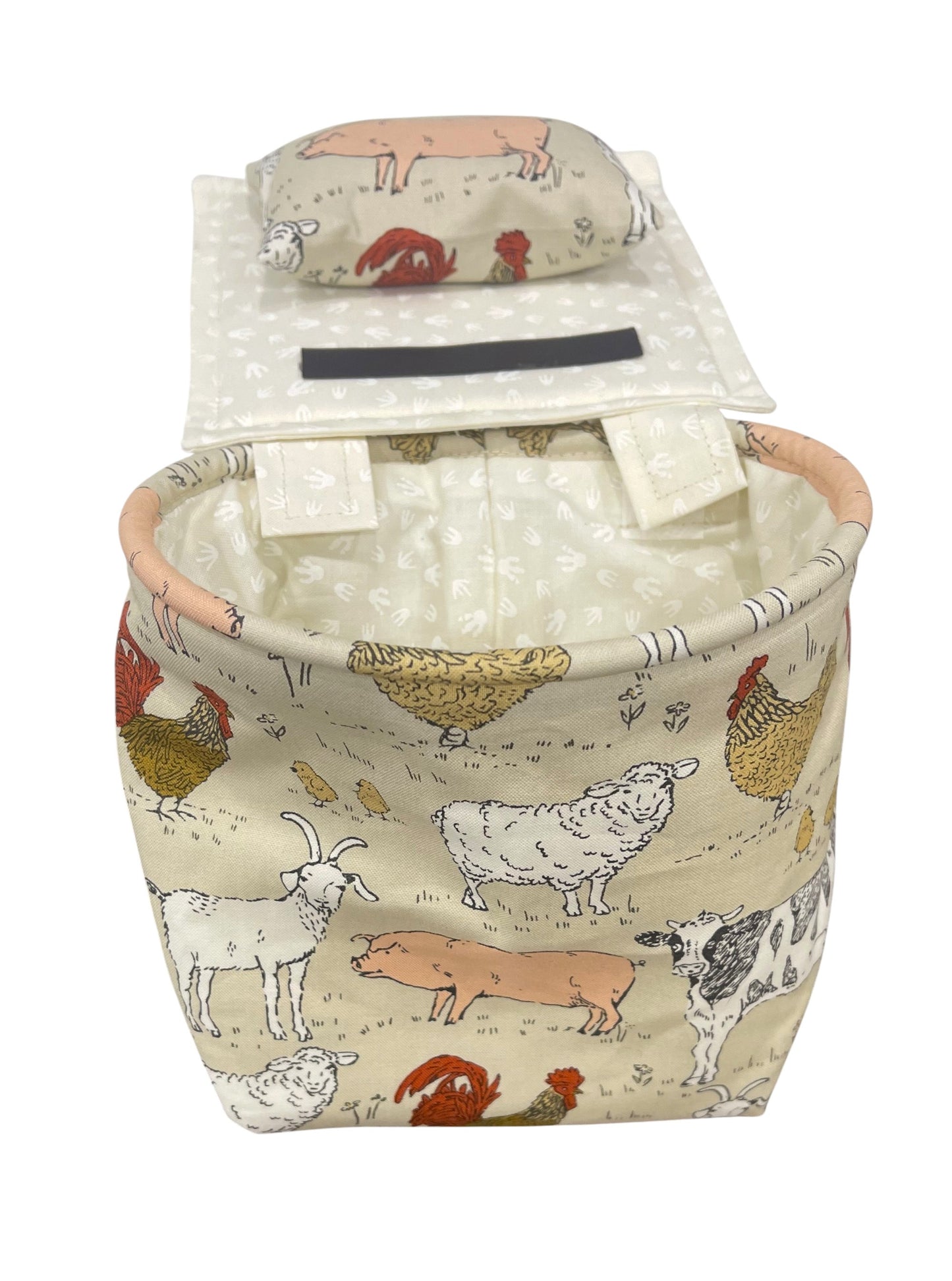 Farm Animal Thread Catcher